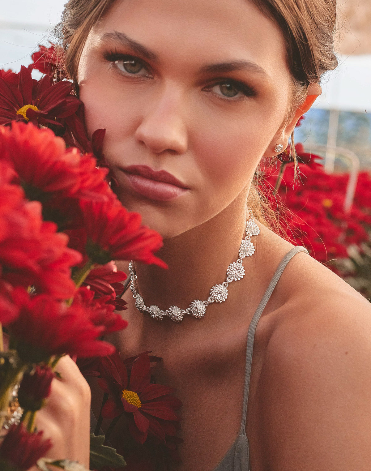 Chrysanthemum Choker & Stud Earrings Set