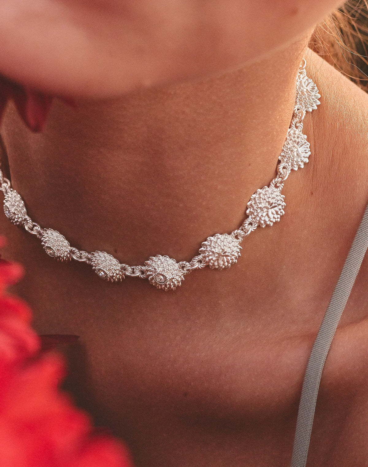 Chrysanthemum Choker & Stud Earrings Set