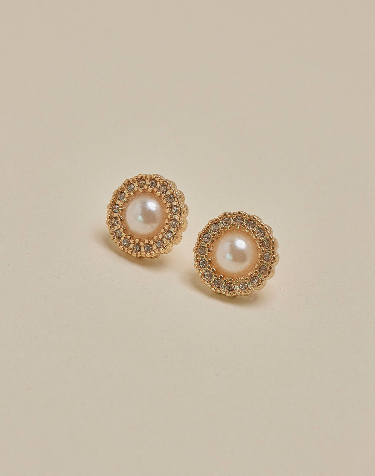 Aretes Roma