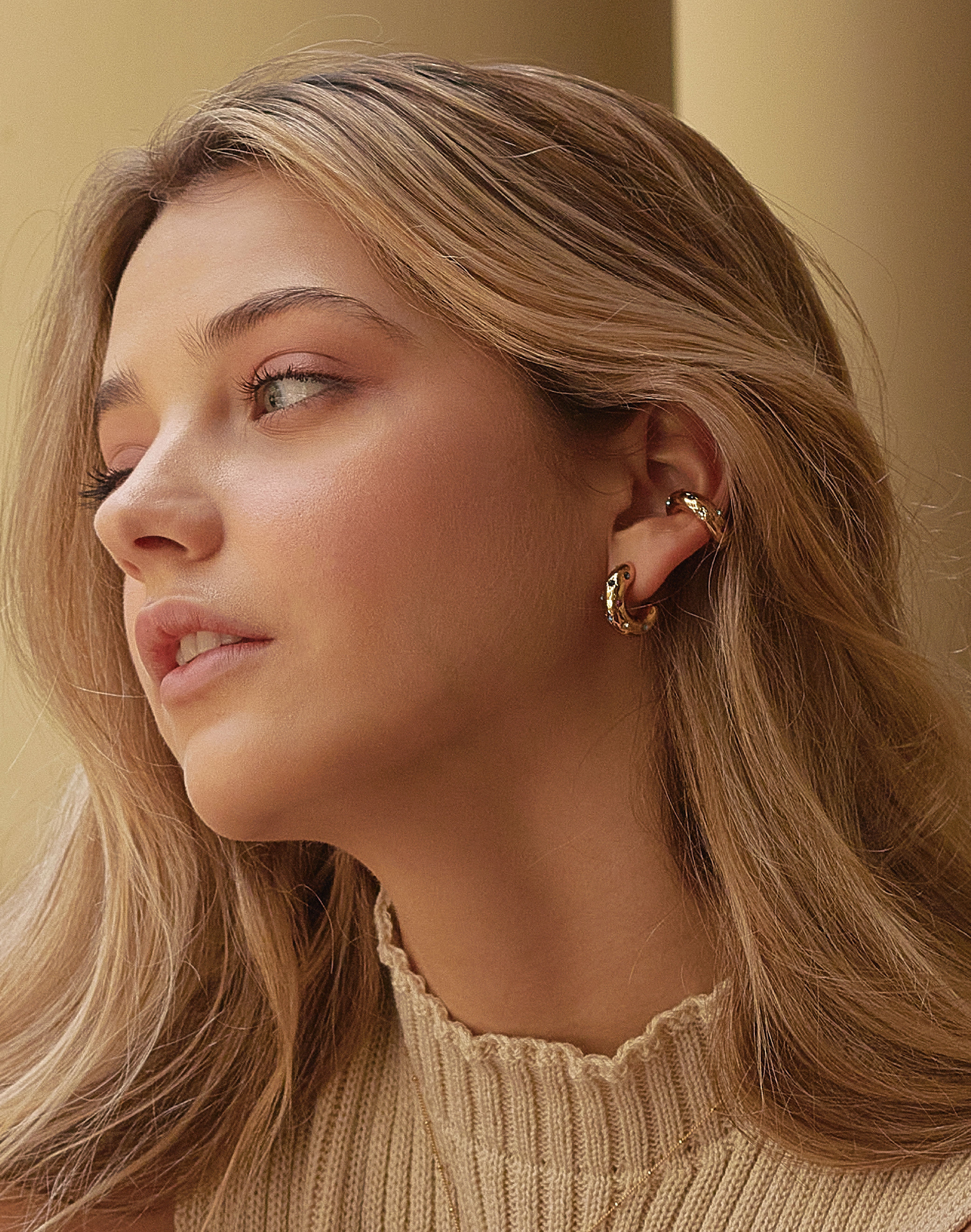 Bold Chromatic Hoops