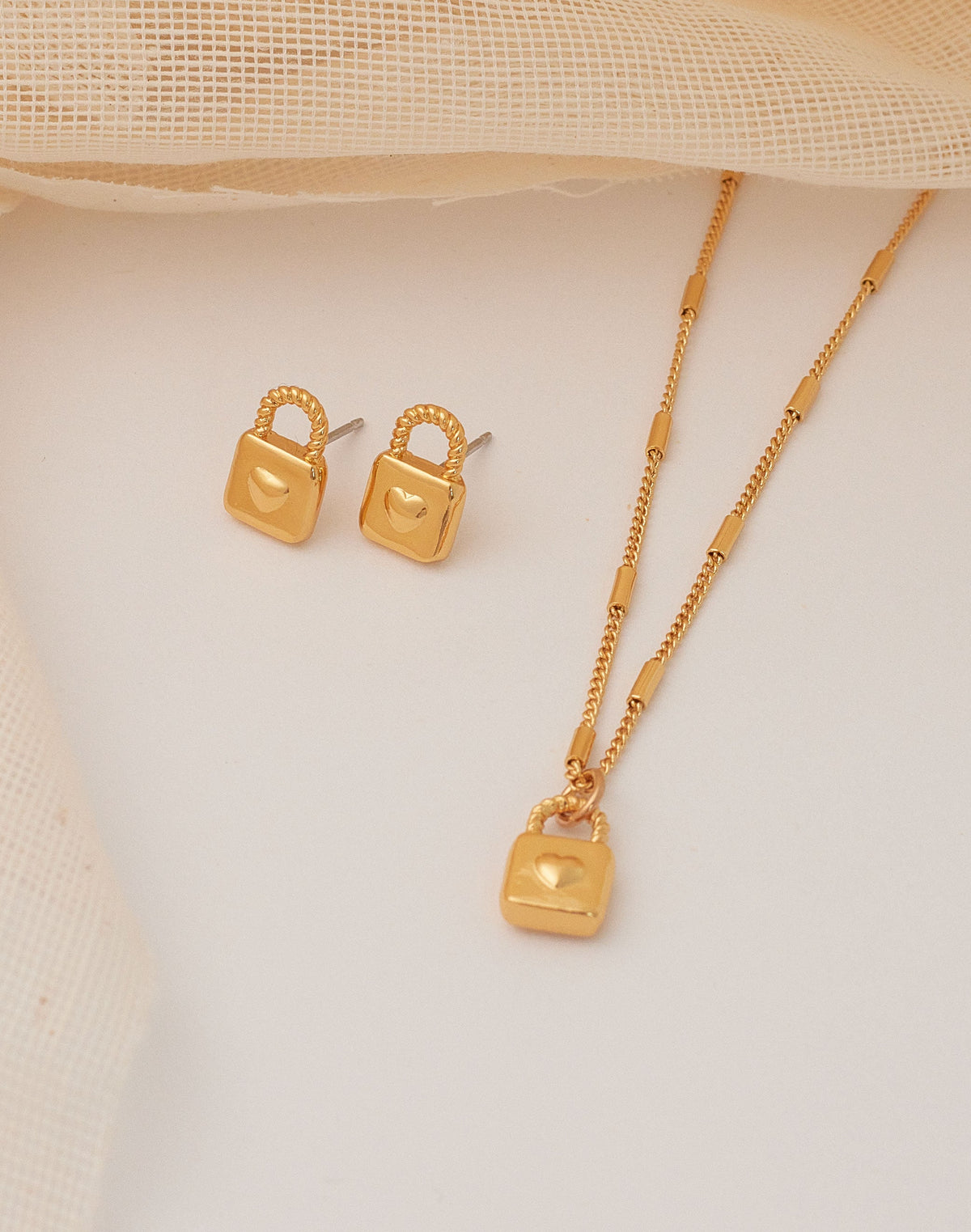 Collar + Aretes Lucca