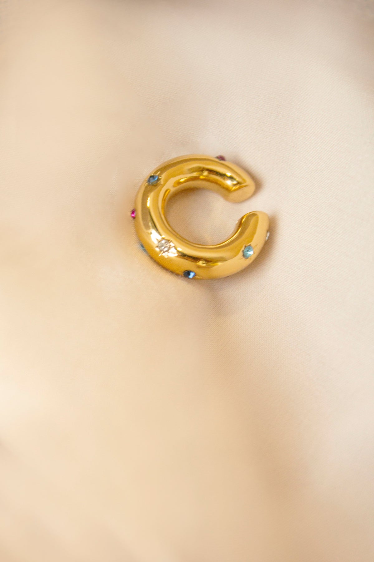 Bold Chromatic Ear Cuff